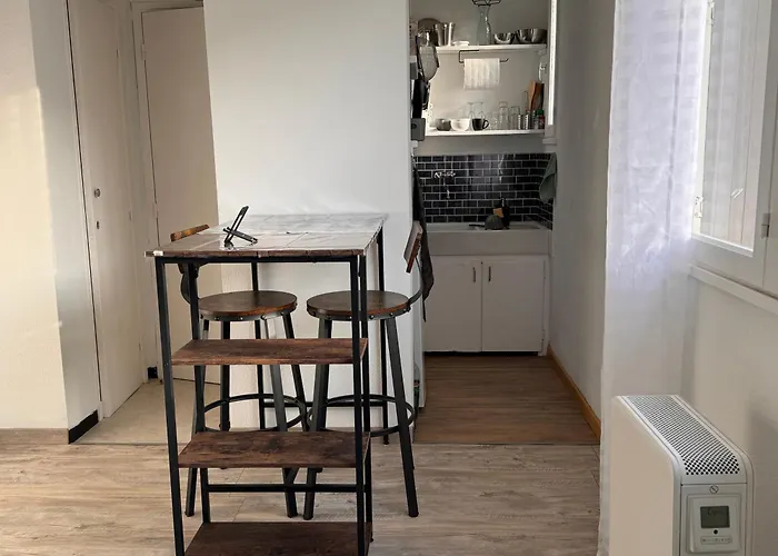 Studio Rennes Les Bains Au Pied Des Thermes